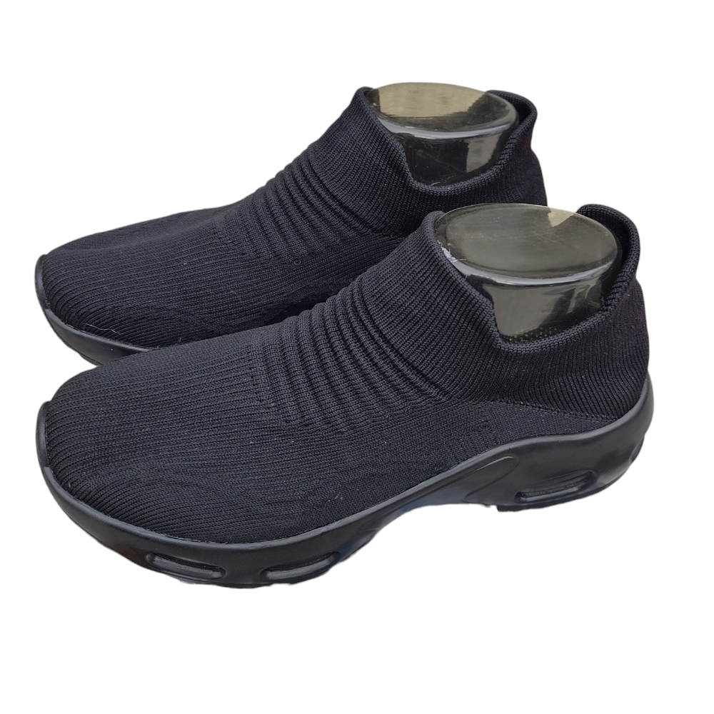 Size 9 black slip on work sneakers fabric breathable work shoes